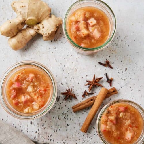 Rhubarb chutney